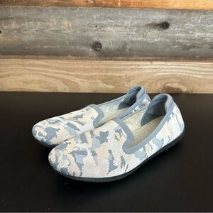 CLARKS Cloudstepper 7.5 M Fabric Carly Dream Flats Pink Gray Camo Slip On Loafer